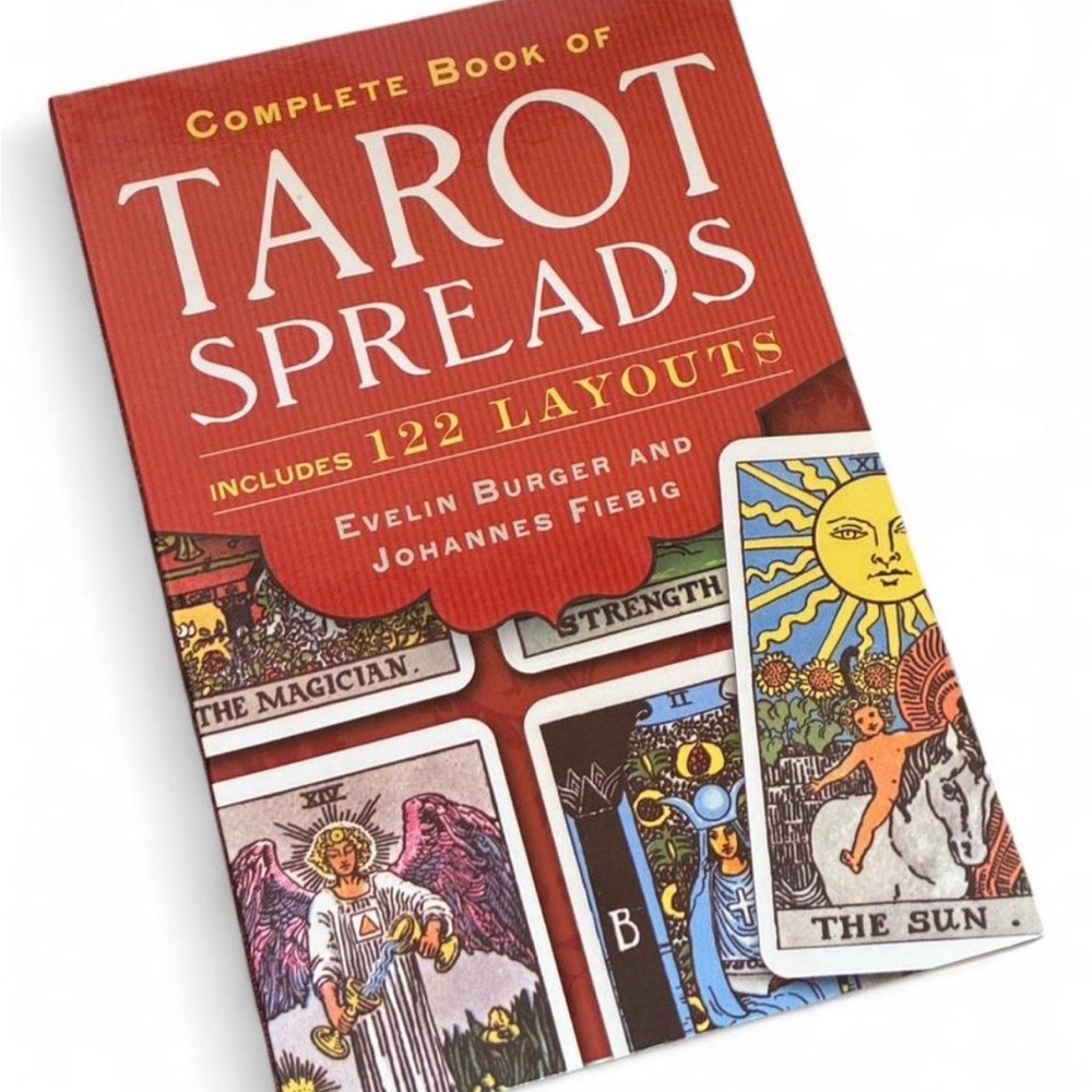 ★ Complete Book of Tarot Spreads  (Includes 122 Layouts) ★